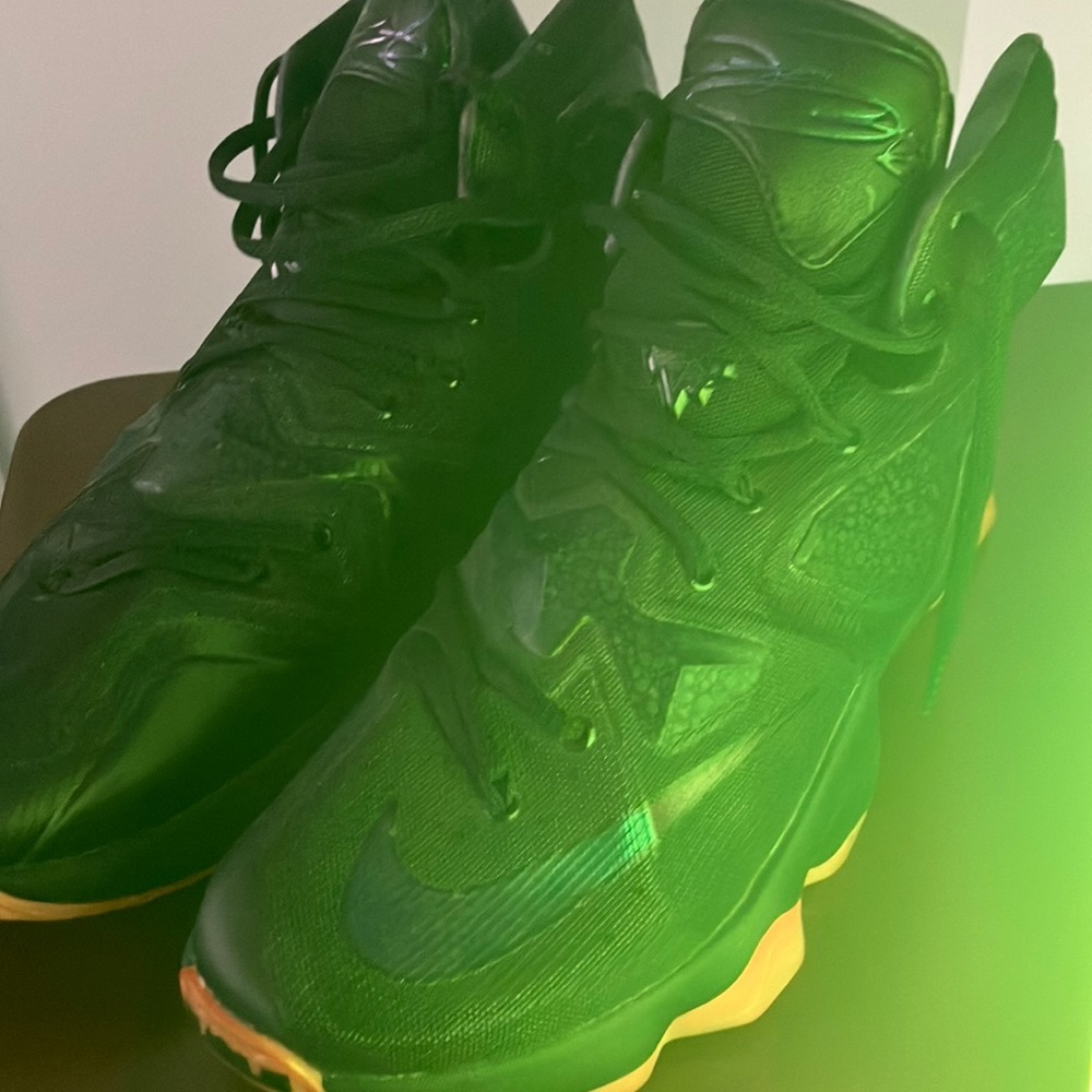 Nike shoes